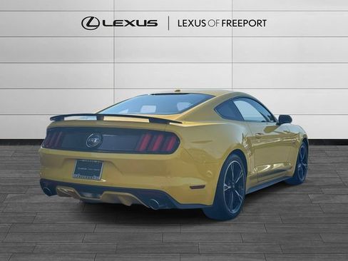 Used 2017 Ford Mustang GT Premium w/ Equipment Group 401A RWD image 5