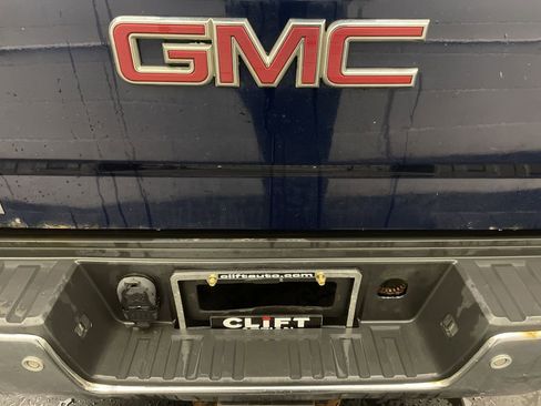 Used 2015 GMC Sierra 2500 SLE image 24