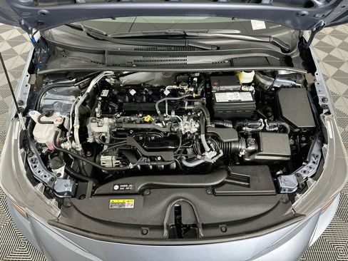 Used 2025 Toyota Corolla LE FWD image 31