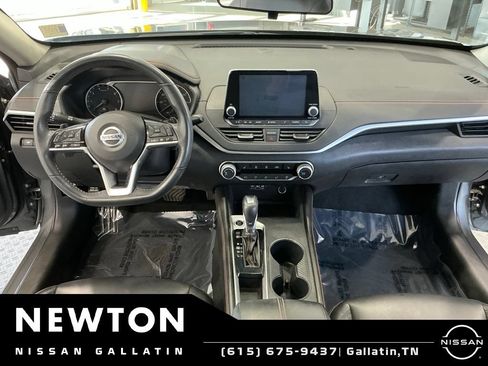Used 2020 Nissan Altima 2.5 SR w/ Premium Package FWD image 11