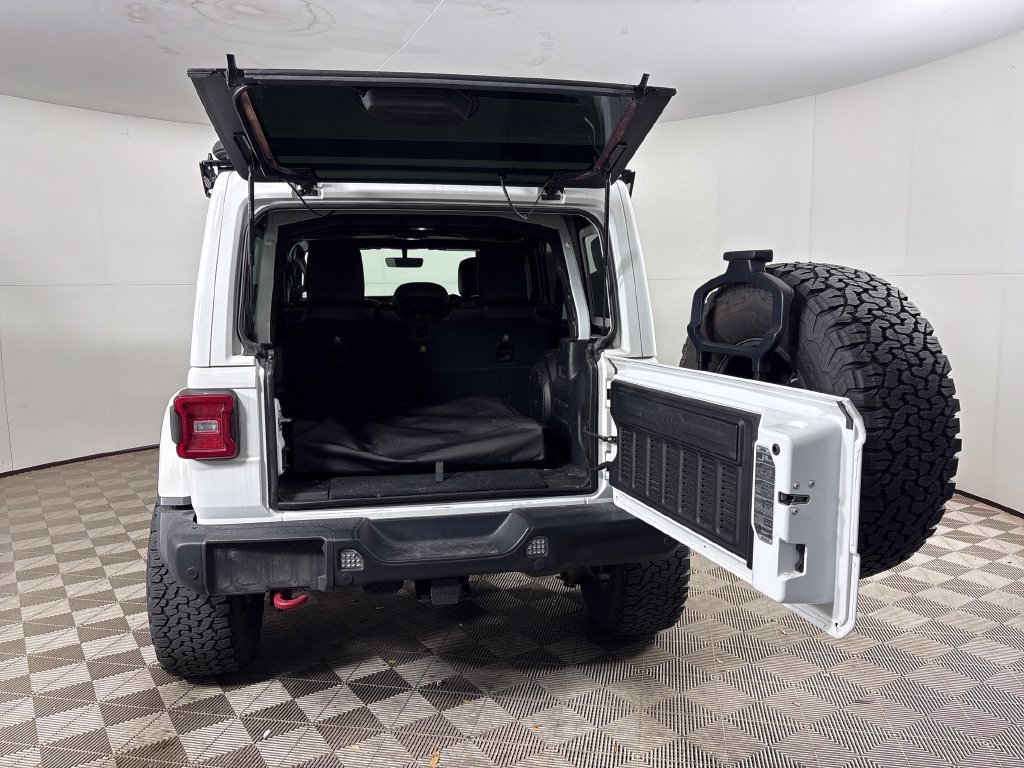 Used 2018 Jeep Wrangler Unlimited Rubicon AWD/4WD image 29