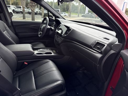 Certified 2024 Honda Passport TrailSport image 19