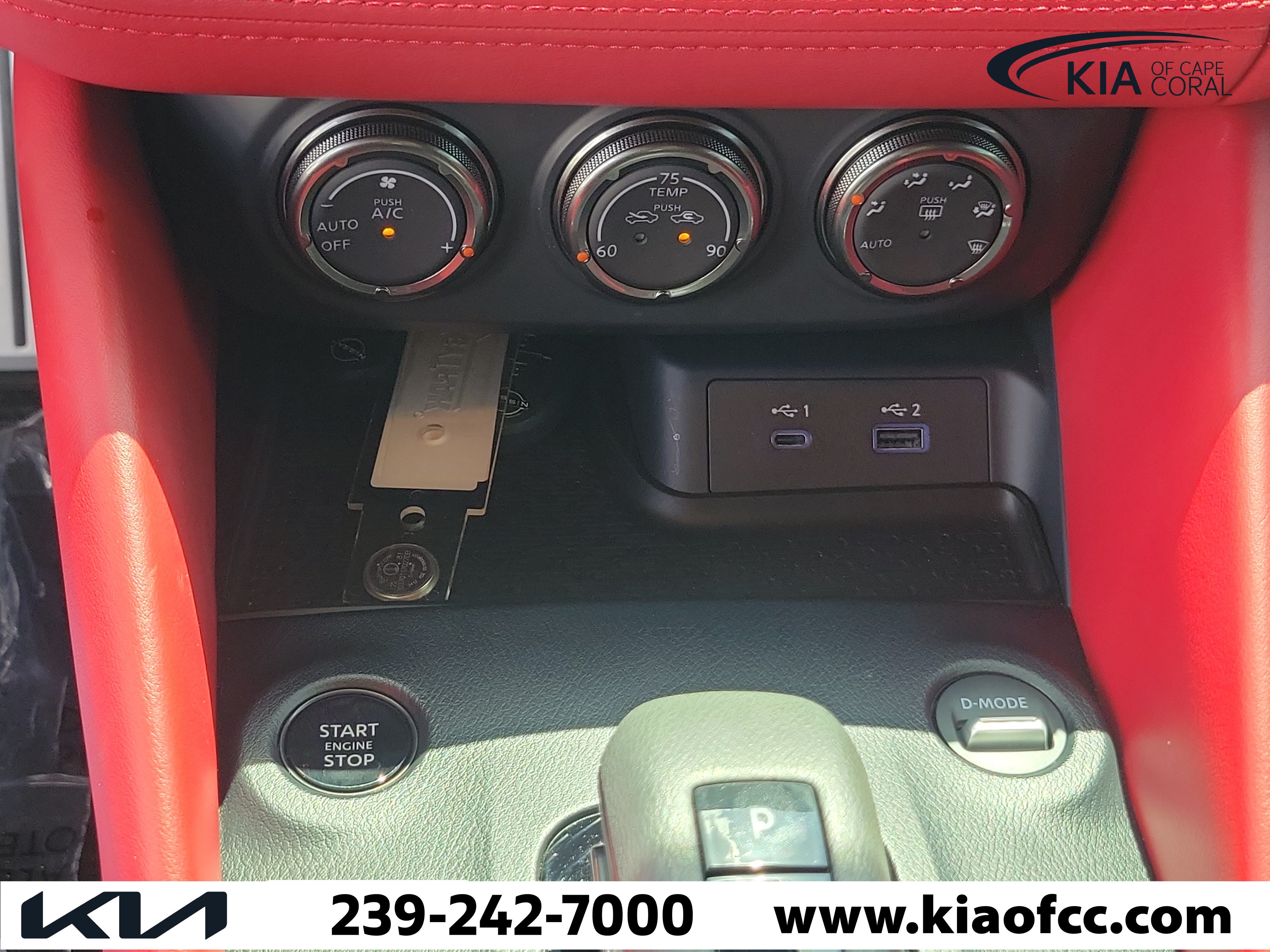 Used 2025 Nissan Z Performance w/ Floor Mat Package RWD image 26