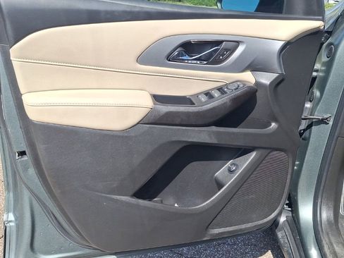 Certified 2022 Chevrolet Traverse LT image 37