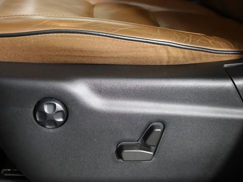 Used 2021 Jeep Grand Cherokee Summit w/ Platinum Series Group image 23