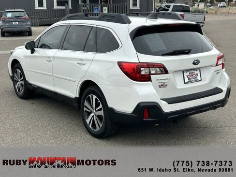 Used 2018 Subaru Outback 3.6R Limited AWD/4WD image 5