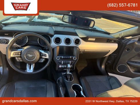 Used 2017 Ford Mustang Premium image 18