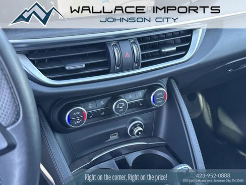 Used 2023 Alfa Romeo Stelvio Ti image 28