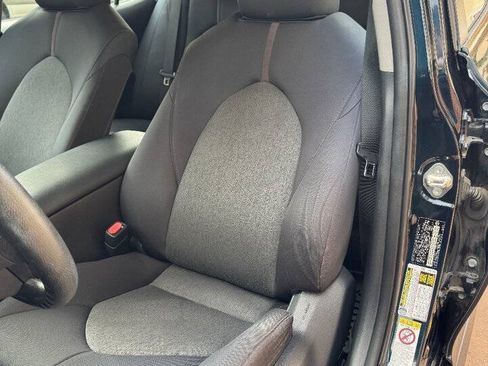 Used 2018 Toyota Camry LE FWD image 10