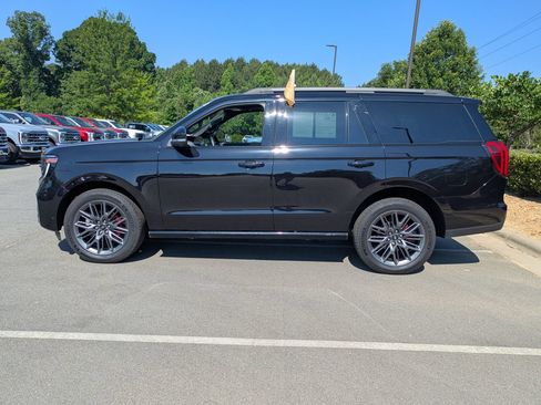 Certified 2025 Ford Expedition Platinum w/ Stealth Performance Package AWD/4WD image 7