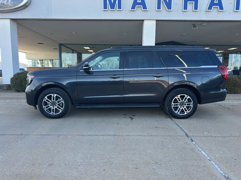 Used 2025 Ford Expedition Max Active image 4