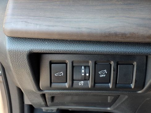 Used 2022 Subaru Outback Limited AWD/4WD image 43