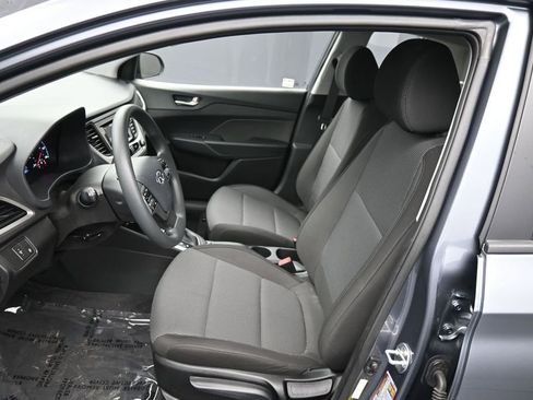 Used 2019 Hyundai Accent SE FWD image 18