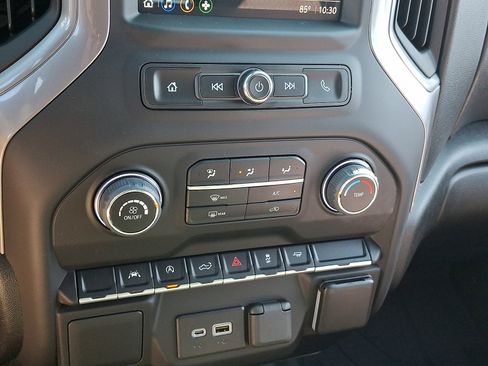 Used 2022 Chevrolet Silverado 1500 Custom RWD image 24