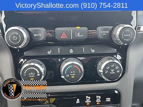 Used 2025 RAM 1500 Big Horn AWD/4WD image 7