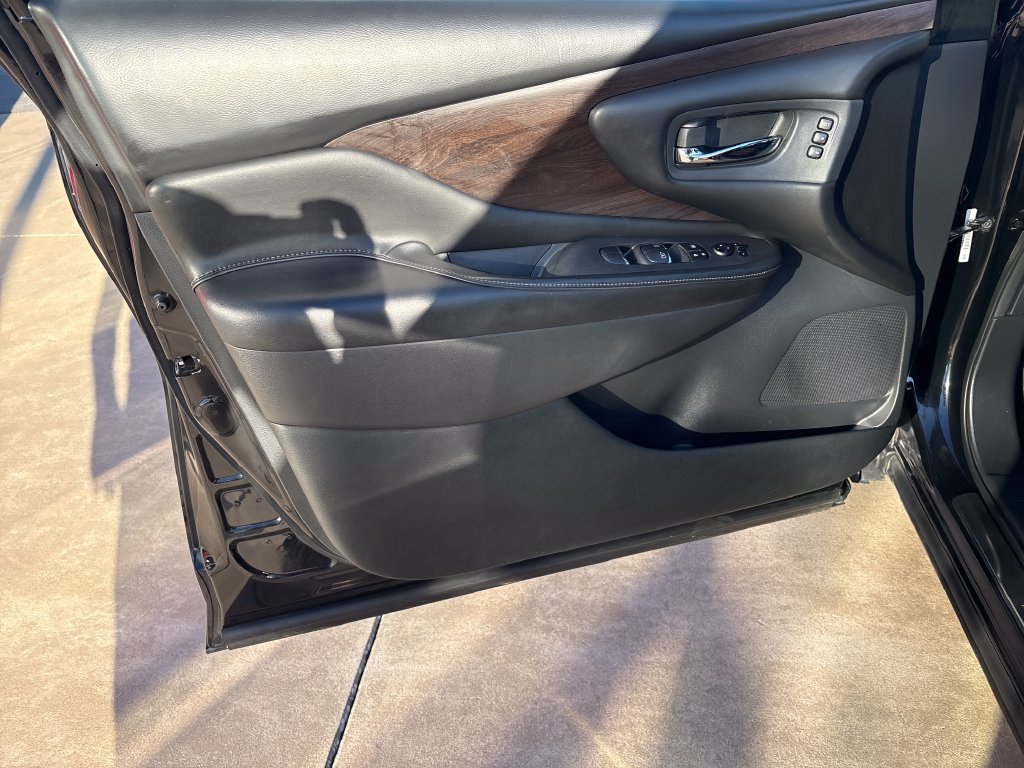 Used 2019 Nissan Murano Platinum w/ Cargo Package AWD/4WD image 10