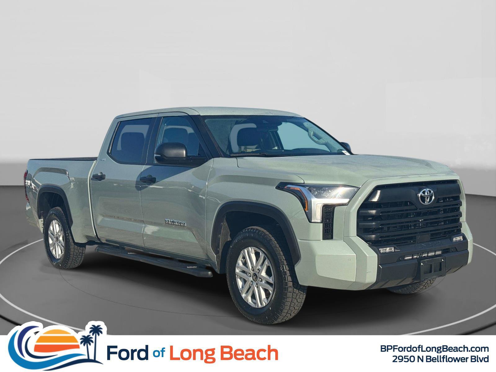 Used 2024 Toyota Tundra SR5 w/ SR5 Convenience Package AWD/4WD image 1