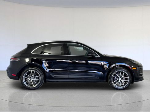 New 2026 Porsche Macan image 9