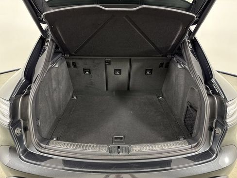 Certified 2026 Porsche Macan AWD/4WD image 21