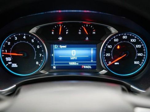 Used 2024 Chevrolet Equinox LT image 32