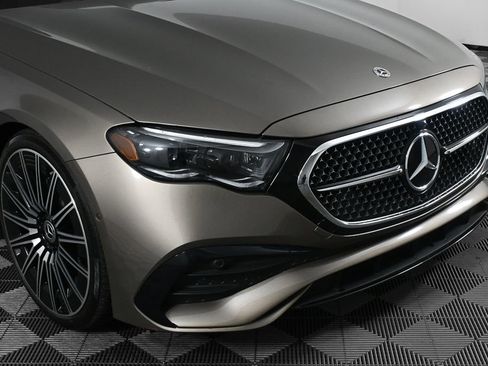 Used 2024 Mercedes-Benz E 450 4MATIC Sedan image 34