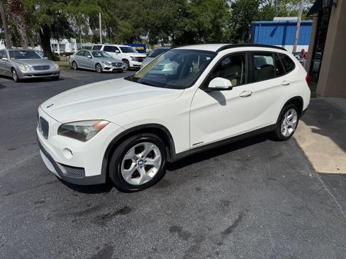 Used 2014 BMW X1 sDrive28i RWD image 3