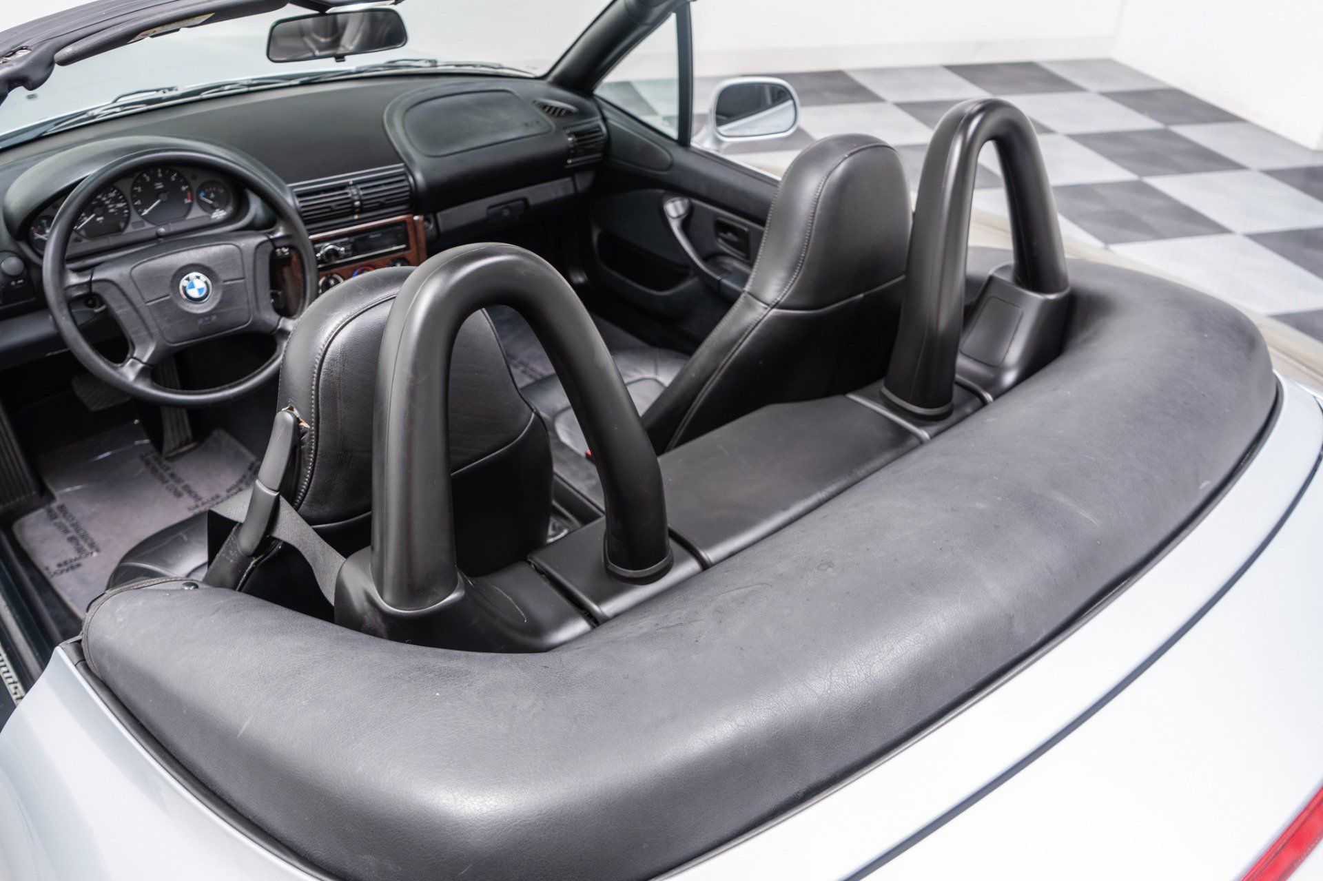 Used 1997 BMW Z3 2.8 RWD image 16
