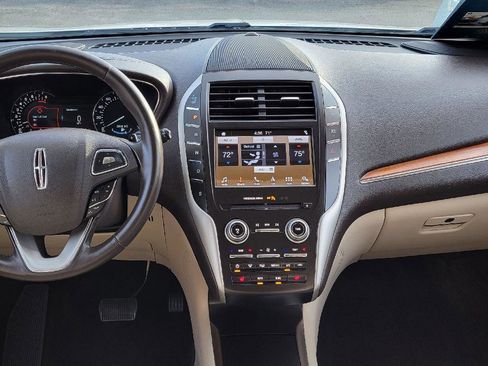 Used 2019 Lincoln MKC Select w/ Select Plus Package image 4