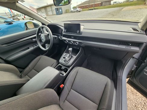 Used 2024 Honda CR-V EX image 10