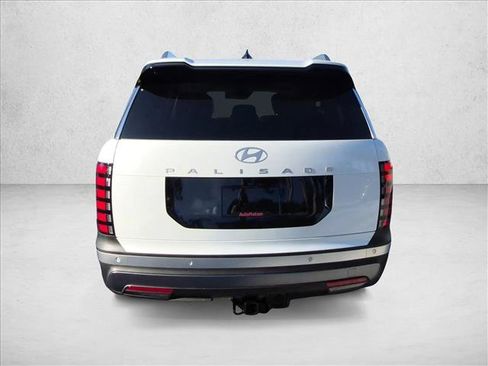 Used 2026 Hyundai Palisade SEL FWD image 7