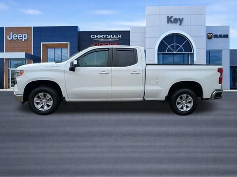 Used 2023 Chevrolet Silverado 1500 LT w/ Protection Package image 2