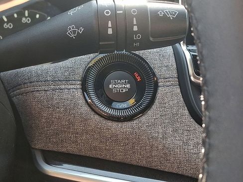 Used 2024 Jeep Compass Latitude image 22