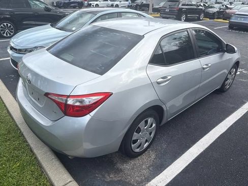 Used 2015 Toyota Corolla LE FWD image 11