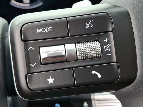 New 2026 Hyundai Santa Fe SE image 12