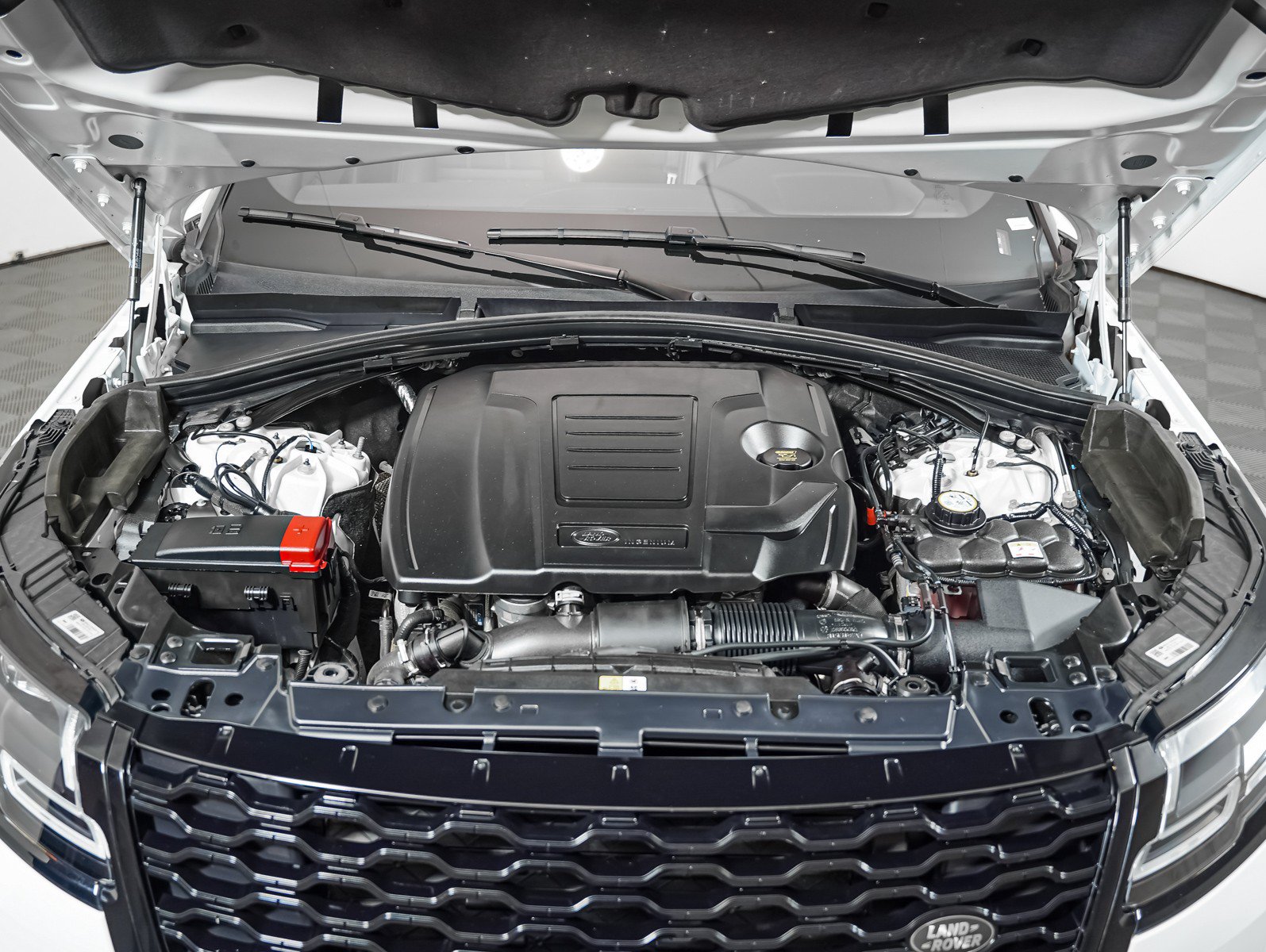 Used 2023 Land Rover Range Rover Velar R-Dynamic S AWD/4WD image 4