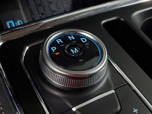 Used 2024 Ford Expedition Max XLT image 17