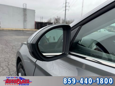 Used 2024 Volkswagen Jetta SE image 11