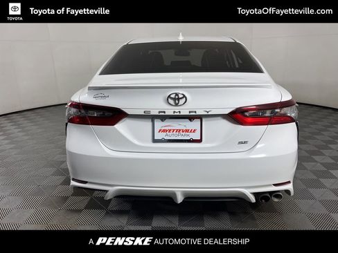 Used 2023 Toyota Camry SE image 11