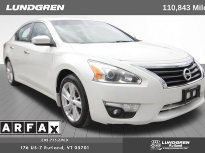 Used 2013 Nissan Altima 2.5 SL w/ Technology Pkg