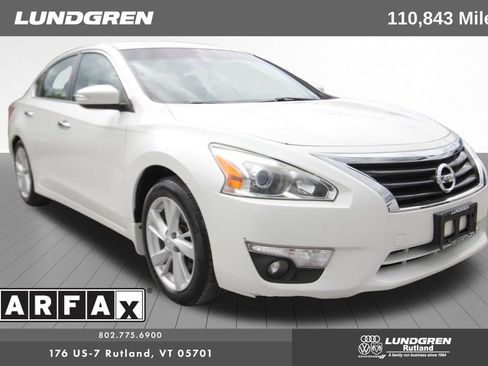 Used 2013 Nissan Altima 2.5 SL w/ Technology Pkg FWD image 1