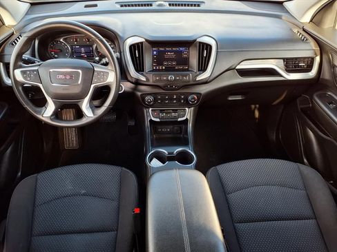 Certified 2023 GMC Terrain SLE image 3