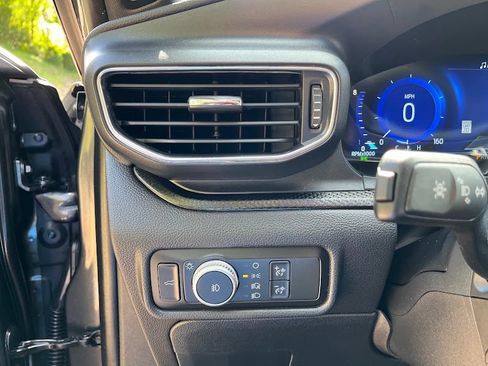 Used 2020 Ford Explorer ST AWD/4WD image 11