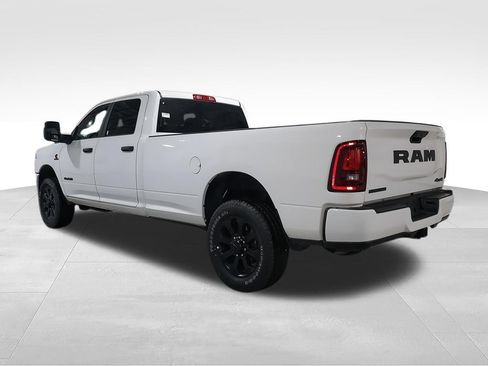 New 2026 RAM 3500 Big Horn AWD/4WD image 6