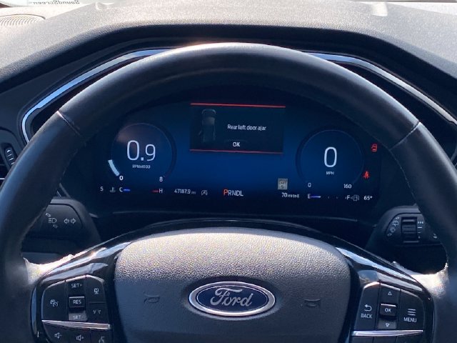 Used 2024 Ford Escape Platinum AWD/4WD image 9