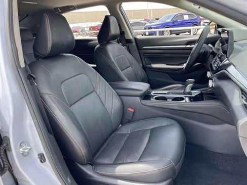 Used 2023 Nissan Altima 2.5 SR w/ SR Premium Package FWD image 25