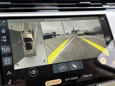 Used 2024 Land Rover Range Rover SE image 25