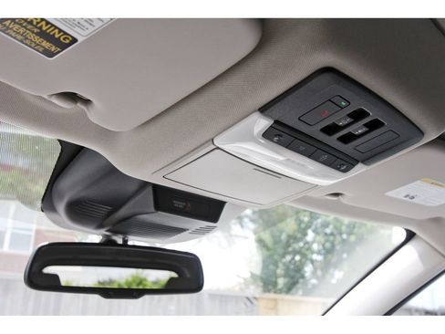 Used 2025 Nissan Rogue SL w/ SL Premium Package FWD image 26