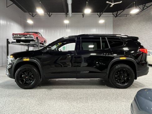 Certified 2026 GMC Acadia AT4 w/ Luxury Package AWD/4WD image 2