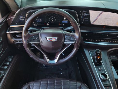 Used 2021 Cadillac Escalade ESV Premium Luxury Platinum w/ Heavy-Duty Trailer Package image 16