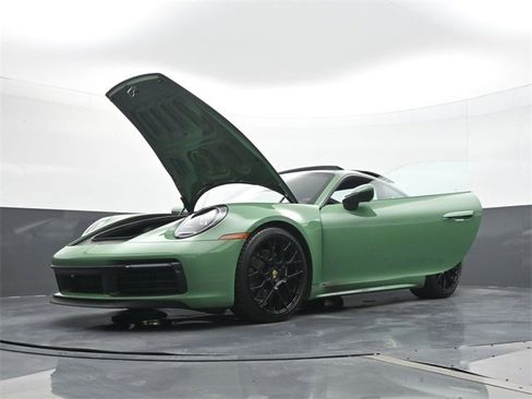 Used 2024 Porsche 911 Carrera S image 27